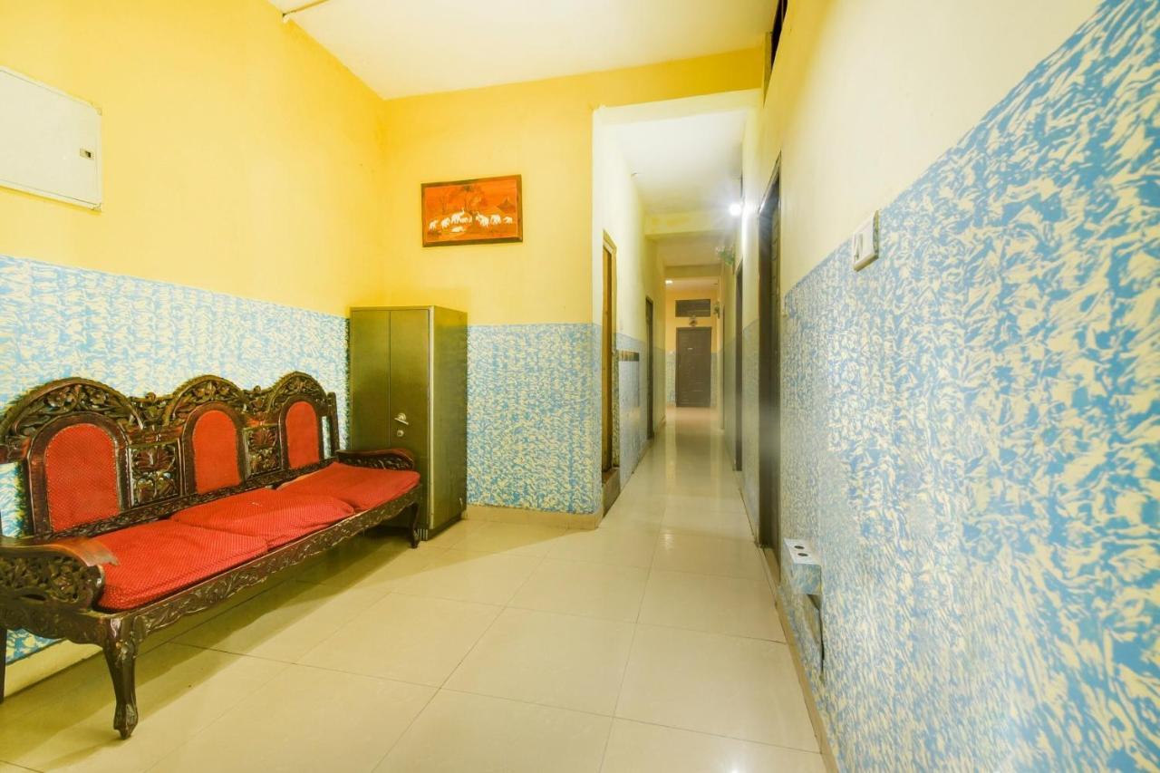 Отель Spot On 74228 Galaxy Comforts Narasimharaja Puram Экстерьер фото